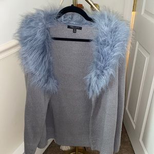 Light blue long sleeve cardigan with faux fur neck